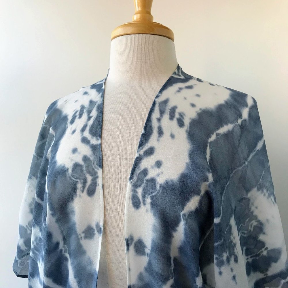 100% Silk Artist Made Shibori Dyed Open Front Women's Jacket / Cape - Picture 2 of 6